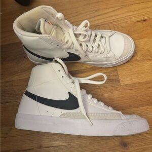 Nike Blazer Mid '77